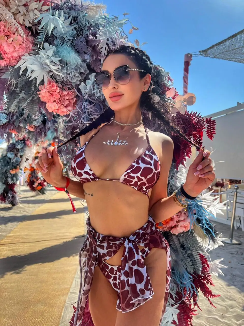 фото эскорт модели Глория